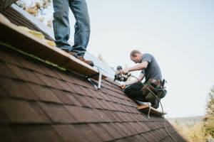 Local Roofers in Good, PA